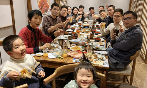 聚餐